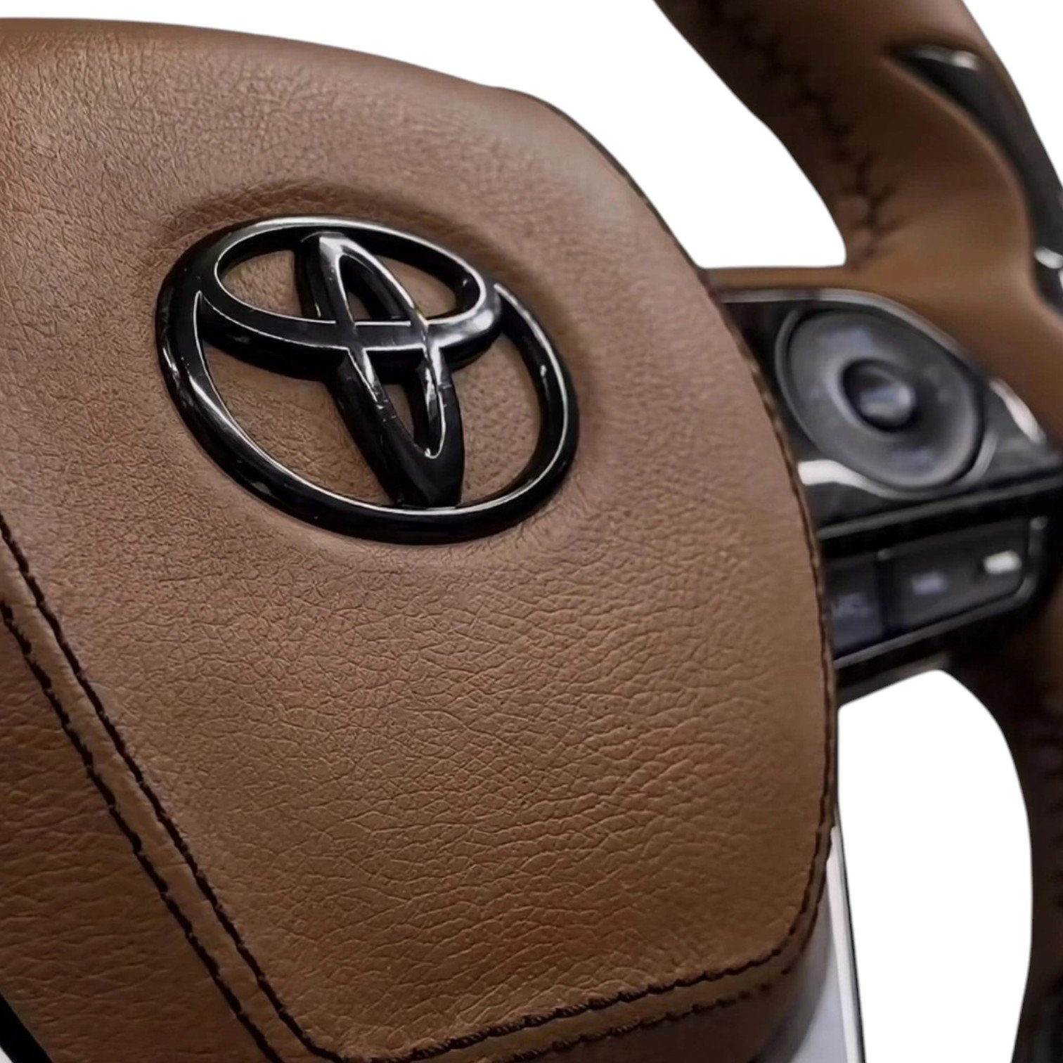 Steering Wheel for Toyota Innova Crysta (2016+) - Premium Carbon Fiber & Brown Leather | Speed 99~RPM - Image 3